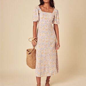 Chic Floral Midi Dress with Puff Sleeves